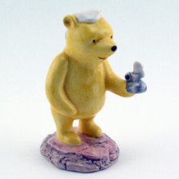 Pooh Lights The Candle | Royal Doulton Disney
