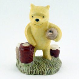 Pooh Counting Honeypots | Royal Doulton Disney