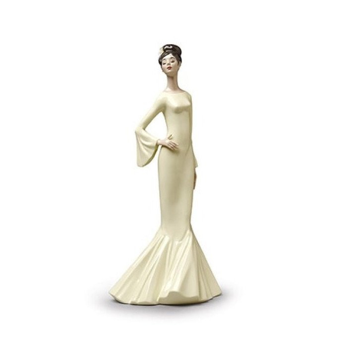 Gala Party Yellow Nao Porcelain Figurine