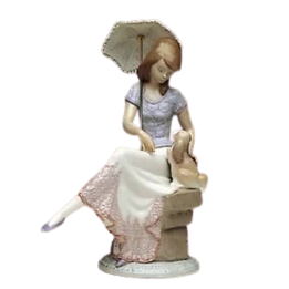 Picture Perfect Lladro Porcelain Figurine