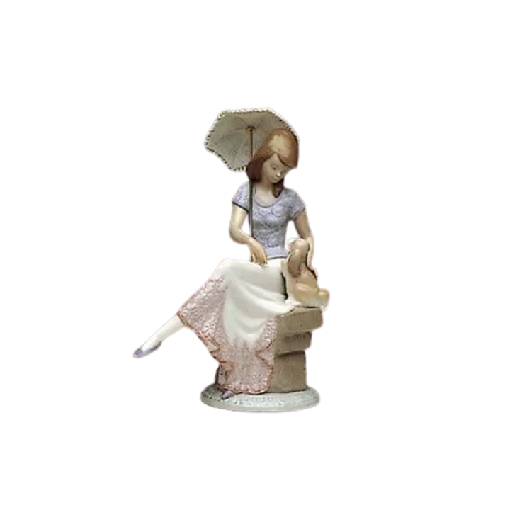 Picture Perfect Lladro Porcelain Figurine